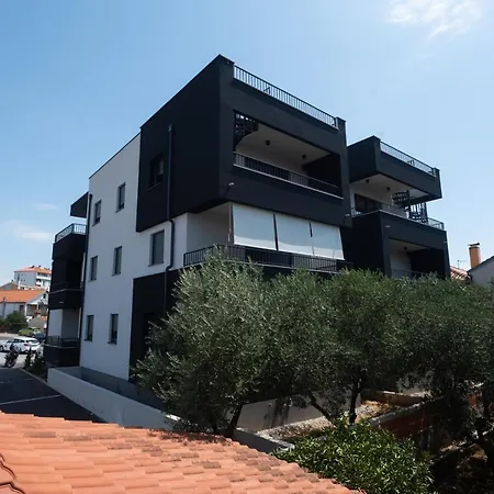 Artemis Appartement *