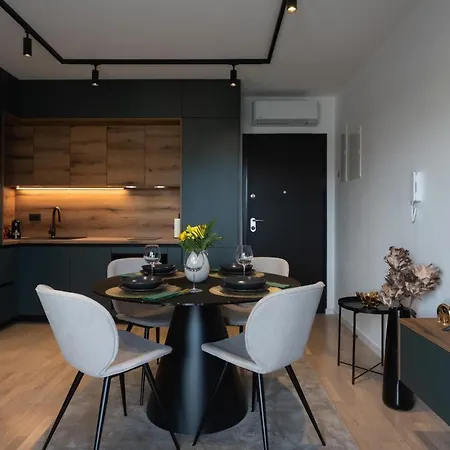 Artemis Apartament *